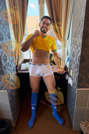 Mateo photo 10, latina, curvy, black hair, 180 cm, 81 kg, Hong Kong