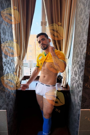 Mateo photo 13, latina, curvy, black hair, 180 cm, 81 kg, Hong Kong