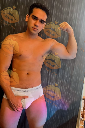 Mateo photo 2, latina, curvy, black hair, 180 cm, 81 kg, Hong Kong
