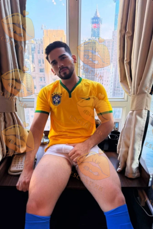 Mateo photo 28, latina, curvy, black hair, 180 cm, 81 kg, Hong Kong