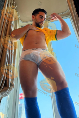 Mateo photo 5, latina, curvy, black hair, 180 cm, 81 kg, Hong Kong