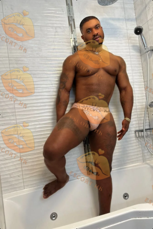 Chester photo 6, ebony, curvy, black hair, 188 cm, 120 kg, Hong Kong