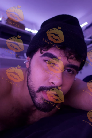 Ben photo 10, latina, curvy, black hair, 178 cm, 81 kg, Hong Kong