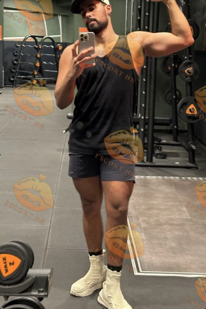 Ben photo 14, latina, curvy, black hair, 178 cm, 81 kg, Hong Kong