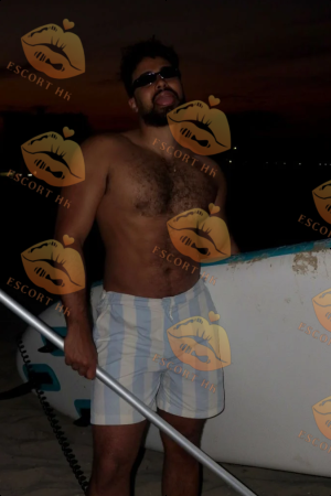 Ben photo 35, latina, curvy, black hair, 178 cm, 81 kg, Hong Kong