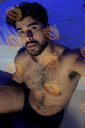Ben photo 6, latina, curvy, black hair, 178 cm, 81 kg, Hong Kong