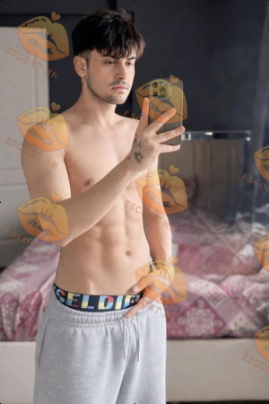 Cade photo 3, asian, average, black hair, 175 cm, 65 kg, Hong Kong