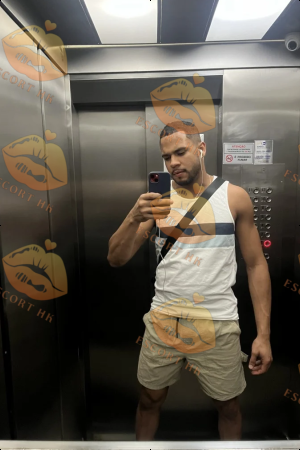 Cruz photo 4, ebony, curvy, brunette, 185 cm, 88 kg, Hong Kong