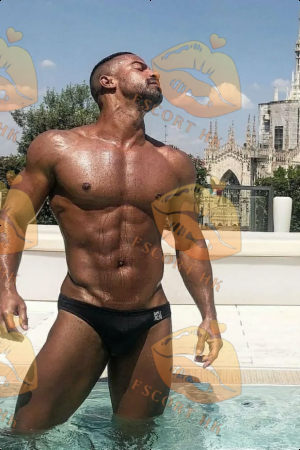 Jacob photo 8, latina, curvy, black hair, 178 cm, 83 kg, Hong Kong