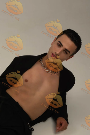 Philip photo 17, latina, curvy, black hair, 170 cm, 77 kg, Hong Kong