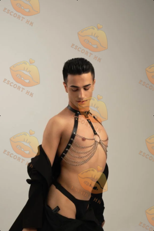 Philip photo 18, latina, curvy, black hair, 170 cm, 77 kg, Hong Kong