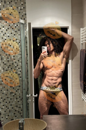 Daniel photo 3, latina, average, brunette, 185 cm, 81 kg, Hong Kong
