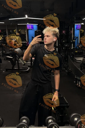 Mark photo 3, slavic, average, blonde hair, 175 cm, 58 kg, Hong Kong