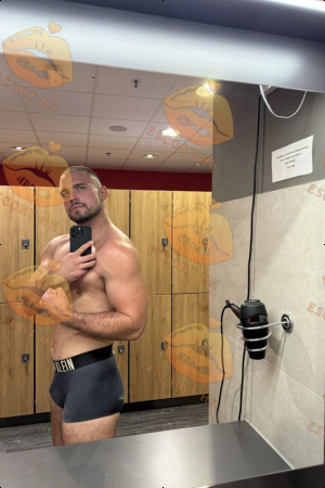 Marco photo 2, slavic, curvy, brunette, 195 cm, 110 kg, Hong Kong
