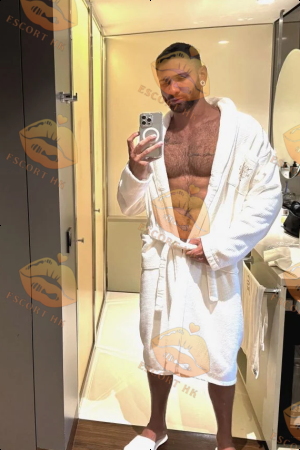 Matthew photo 20, latina, curvy, brunette, 180 cm, 81 kg, Hong Kong