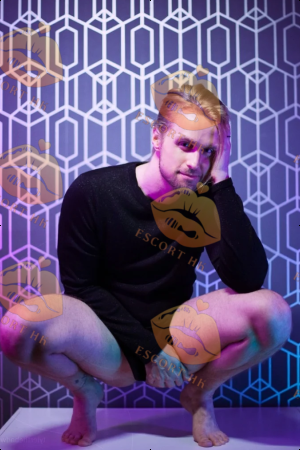 Calvin photo 15, slavic, curvy, brunette, 183 cm, 90 kg, Hong Kong