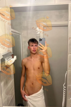 Juan photo 3, european, slim, blonde hair, 188 cm, 58 kg, Hong Kong