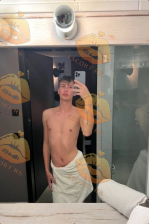 Juan photo 5, european, slim, blonde hair, 188 cm, 58 kg, Hong Kong