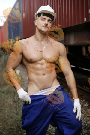 Hajoon photo 23, slavic, curvy, blonde hair, 183 cm, 90 kg, Hong Kong