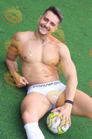 Hajoon photo 8, slavic, curvy, blonde hair, 183 cm, 90 kg, Hong Kong