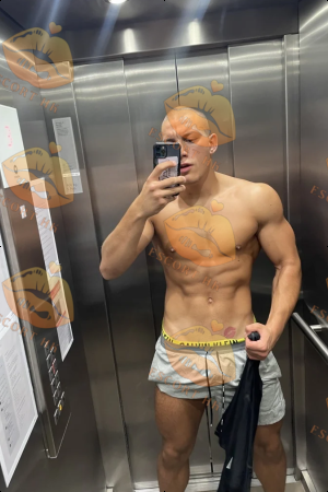 Fabian photo 1, slavic, curvy, black hair, 185 cm, 86 kg, Hong Kong