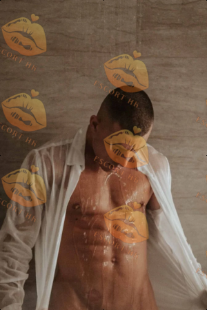 Fabian photo 16, slavic, curvy, black hair, 185 cm, 86 kg, Hong Kong