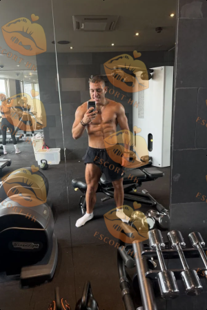 Fabian photo 24, slavic, curvy, black hair, 185 cm, 86 kg, Hong Kong