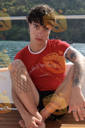 Juan photo 2, latina, average, brunette, 183 cm, 70 kg, Hong Kong