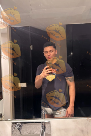 Chester photo 8, latina, average, black hair, 183 cm, 83 kg, Hong Kong