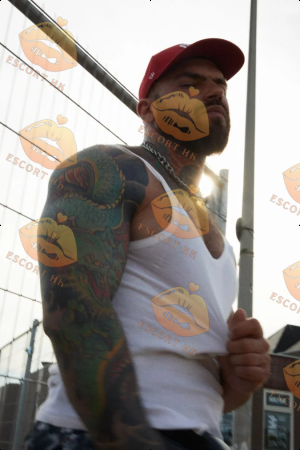 Slade photo 11, european, curvy, brunette, 190 cm, 100 kg, Hong Kong