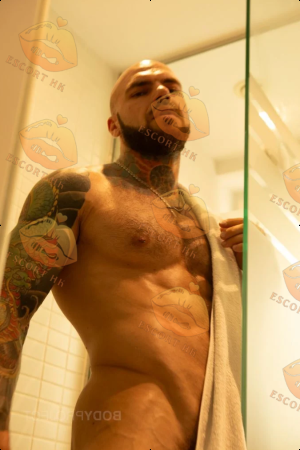 Slade photo 8, european, curvy, brunette, 190 cm, 100 kg, Hong Kong