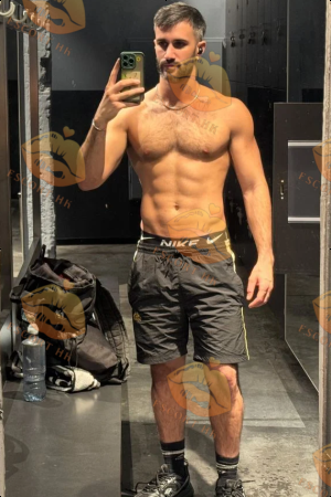 Gabriel photo 4, european, average, brunette, 175 cm, 72 kg, Hong Kong