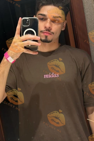 Frank photo 2, latina, average, brunette, 180 cm, 65 kg, Hong Kong