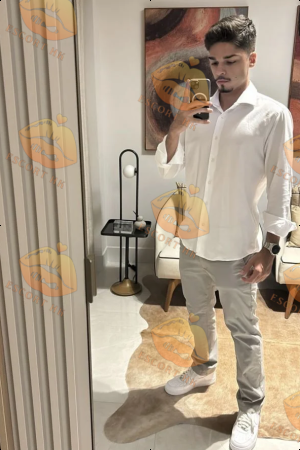 Frank photo 4, latina, average, brunette, 180 cm, 65 kg, Hong Kong