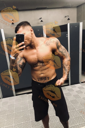Cristian photo 10, latina, curvy, brunette, 180 cm, 95 kg, Hong Kong