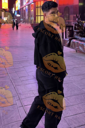 Enzo photo 5, european, average, black hair, 185 cm, 77 kg, Hong Kong