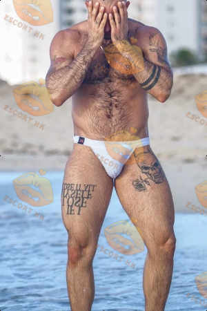 Leo photo 38, european, average, blonde hair, 180 cm, 79 kg, Hong Kong