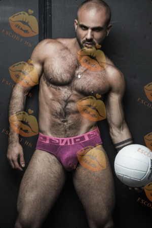 Leo photo 42, european, average, blonde hair, 180 cm, 79 kg, Hong Kong