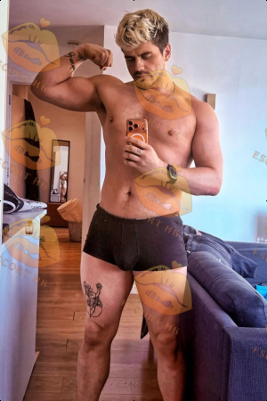 Roman photo 16, slavic, curvy, blonde hair, 185 cm, 90 kg, Hong Kong