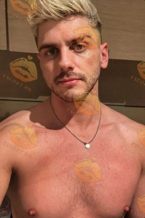 Roman photo 7, slavic, curvy, blonde hair, 185 cm, 90 kg, Hong Kong