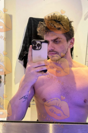 Roman photo 9, slavic, curvy, blonde hair, 185 cm, 90 kg, Hong Kong