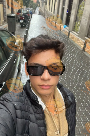 David photo 4, latina, average, black hair, 175 cm, 58 kg, Hong Kong