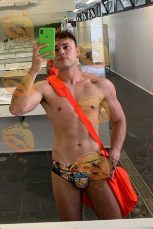 Ricky photo 25, latina, average, brunette, 178 cm, 68 kg, Hong Kong