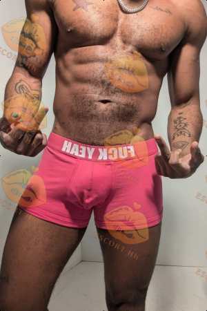 Lucas photo 1, european, curvy, black hair, 188 cm, 100 kg, Hong Kong