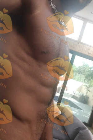 Lucas photo 19, european, curvy, black hair, 188 cm, 100 kg, Hong Kong