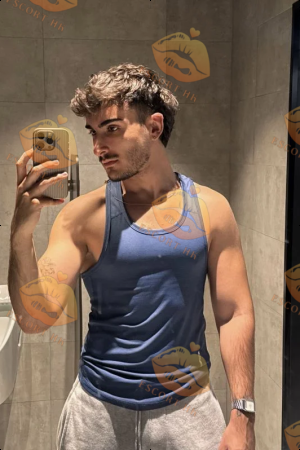 Gage photo 8, european, curvy, brunette, 175 cm, 77 kg, Hong Kong