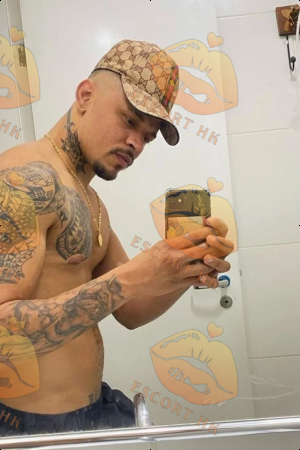 Stone photo 11, latina, curvy, blonde hair, 185 cm, 86 kg, Hong Kong