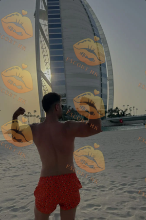 Mario photo 15, latina, curvy, black hair, 178 cm, 81 kg, Hong Kong