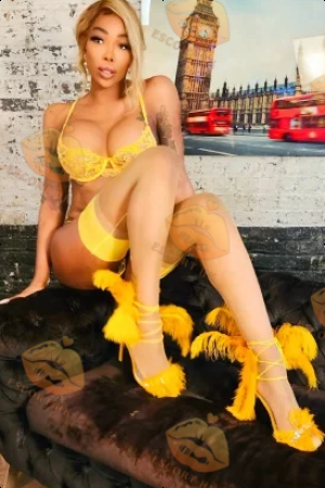 Avery photo 11, ebony, average, blonde hair, 182 cm, 72 kg, Large bust, Hong Kong