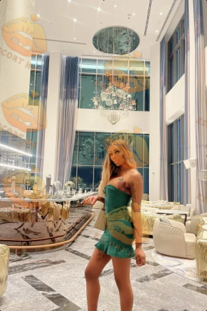 Avery photo 13, ebony, average, blonde hair, 182 cm, 72 kg, Large bust, Hong Kong
